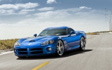  Dodge Viper      